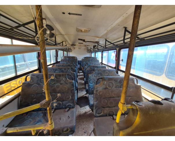 Foto de ONIBUS  M.BENZ/INDUSCAR FOZ U, DIESEL, AMARELA, 2010/2010, CHASSI: 9BM384067AB724325, RENAVAM: 00226543730, NO ESTADO EM QUE SE ENCONTRA. 