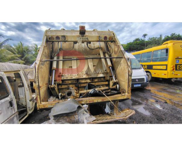 Foto de CAMINHAO IVECO/TECTOR 170E22, 2013/2014,BRANCA, DIESEL, CHASSI: ...25599, NO ESTADO EM QUE SE ENCONTRA.