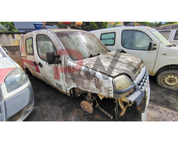 Foto de CAMINHONE FIAT/DOBLO RONTAN AMB2, 2009/2009, BRANCA, ALCOOL/GASOLINA, CHASSI: ...15343, NO ESTADO EM QUE SE ENCONTRA.