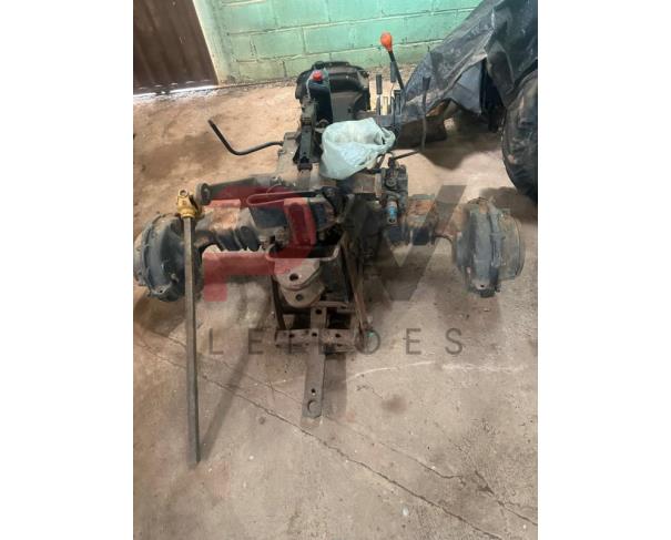 Foto de TRATOR DESMONTADO, NEW HOLLAND TL55,  NO ESTADO EM QUE SE ENCONTRA.