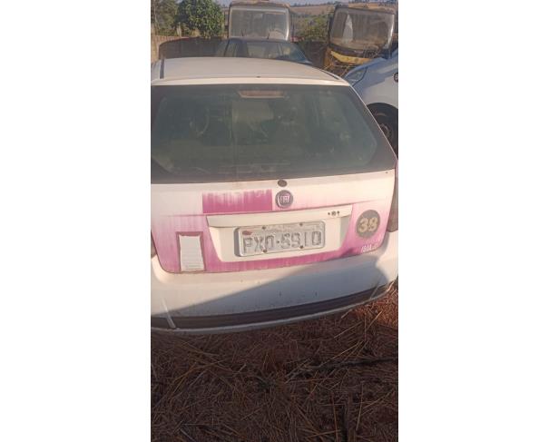 Foto de AUTOMOVEL  FIAT/PALIO FIRE, ALCOOL/GASOLINA, BRANCA, 2015/2016, CHASSI: 9BD17122ZG7570785, RENAVAM: 01077811478, NO ESTADO EM QUE SE ENCONTRA.