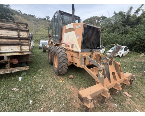 Foto de MOTONIVELADORA CASE 845 B, ANO: 2013, CHASSI: HBZN0845ADAF02800, NO ESTADO EM QUE SE ENCONTRA.