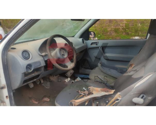 Foto de AUTOMOVEL, VW/GOL 1.0, BRANCA, 2007/2008, ALCOOL/GASOLINA, CHASSI: 9BWCA05W68T024391, RENAVAM: 00923912819, NO ESTADO EM QUE SE ENCONTRA.