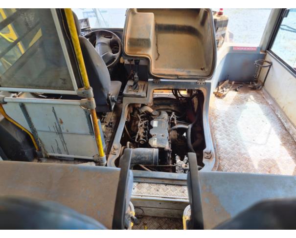Foto de ONIBUS IVECO/SENIORCLASS 150SE, DIESEL, AMARELA, 2016/2017, CHASSI: 93ZA01LF0H8931338, RENAVAM: 01114105047, NO ESTADO EM QUE SE ENCONTRA.