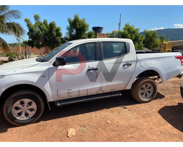 Foto de ESP/CAMINHONETE AB/C DUP MMC/L200 TRITON SPT GLX, DIESEL, ANO/MOD 2018/2019, COR BRANCA, NO ESTADO EM  QUE SE ENCONTRA.