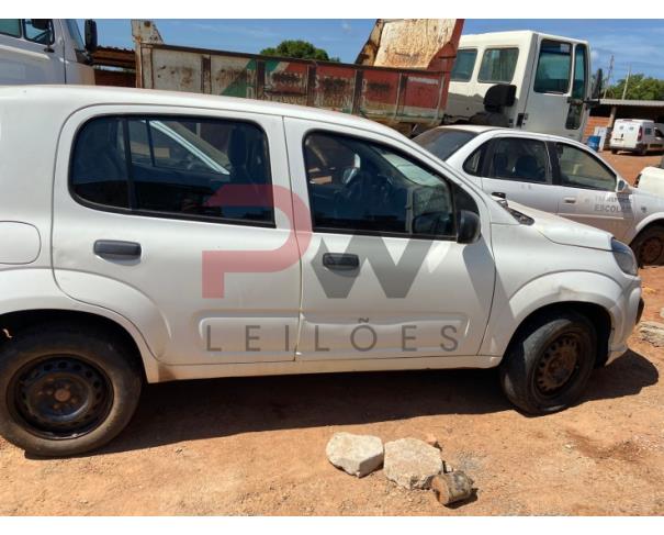 Foto de PAS/AUTOMOVEL FIAT/UNO ATTRACTIVE 1.0, ALCOOL/GASOLINA, ANO/MOD 2020/2021, COR BRANCA, NO ESTADO EM QUE SE ENCONTRA.