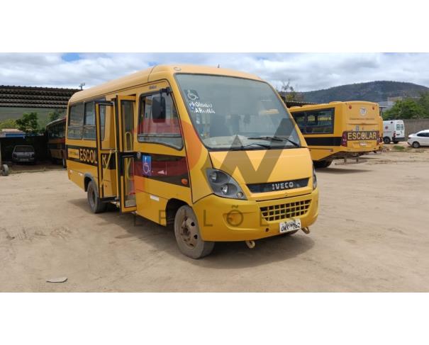 Foto de PAS/ONIBUS IVECO/CITYCLASS 70C17, DIESEL, 2013/2014,  AMARELA, RENAVAM: 00594771021, CHASSI: 93ZL68C01E8454695, NO ESTADO EM QUE SE ENCONTRA.