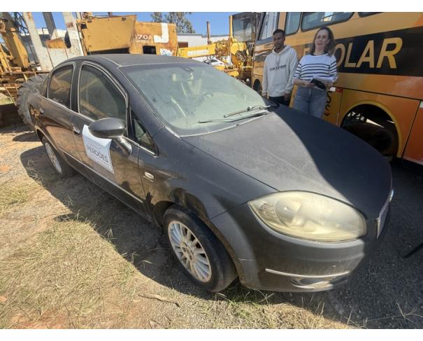 Foto de AUTOMOVEL, FIAT/LINEA ABSOLUTE DUAL, PRETA, 2009/2010, ALCOOL/GASOLINA, CHASSI: 9BD110565A1508564, RENAVAM: 00158254708, NO ESTADO EM QUE SE ENCONTRA.