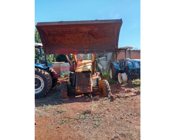 Foto de RETROESCAVADEIRA JCB, 4X4, ANO 2012,NUMEROS DE PLAQUETA 9B9214T74DBDT4524 - *S1N028445* - 441/00760/12/106587 – JCB2132524JCB – 448/57470/12/72425 – 450/44800/07/15113 – 03/2200, NO ESTADO EM QUE SE ENCONTRA. 