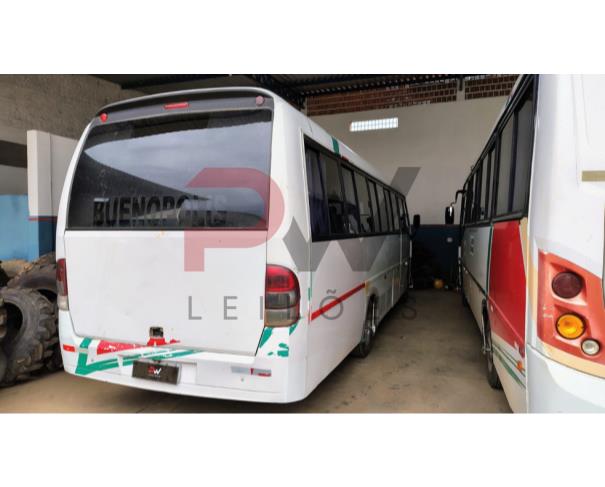 Foto de  ONIBUS MARCOPOLO/VOLARE W8 ON, DIESEL, BRANCA, 2008/2009, CHASSI: ...28453, NO ESTADO EM QUE SE ENCONTRA.