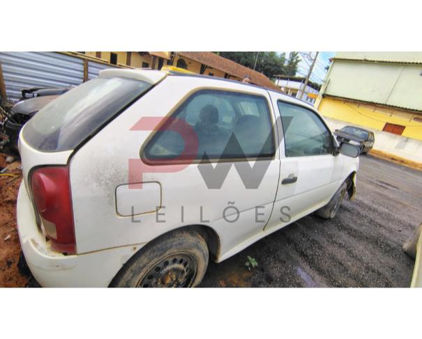 Foto de AUTOMOVEL VW/GOL 1.0 GIV, 2013/2014,BRANCA, ALCOOL/GASOLINA,  CHASSI: ...48917, NO ESTADO EM QUE SE ENCONTRA.