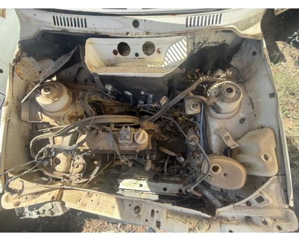 Foto de CAMINHONETE, FIAT/FIORINO IE, BRANCA, 2001/2001, GASOLINA, CHASSI: 9BD25504418705275, RENAVAM: 00764262890, NO ESTADO EM QUE SE ENCONTRA. Obs: Chassi corroído.