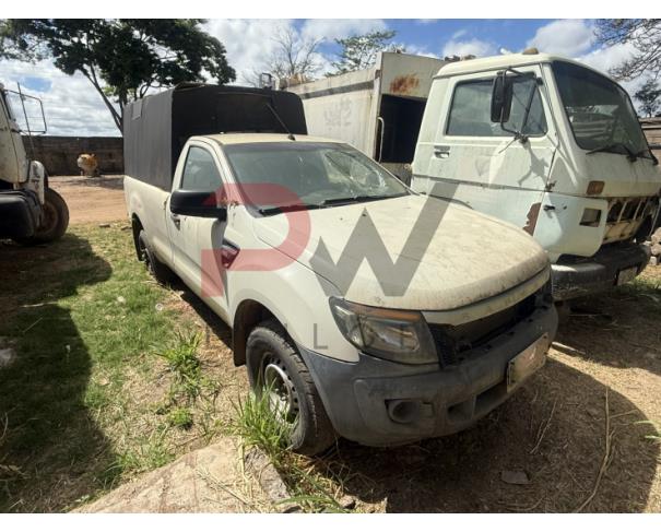 Foto de CARGA / CAMINHONETE I/FORD RANGER XL 4X4 CS4 22H, 2013/2014, DIESEL, BRANCA, CHASSI: 8AFAR21N4EJ200874, RENAVAM: 00995209456, NO ESTADO EM QUE SE ENCONTRA. MOTOR AVARIADO.