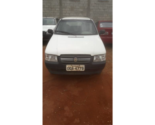 Foto de PAS/AUTOMOVEL FIAT/UNO MILLE WAY ECON, ALCOOL/GASOLINA, 2013/2013, BRANA, PLACA: OQA-4779, RENAVAM: 00538393793, CHASSI: 9BD15844AD6838564, NO ESTADO EM QUE SE ENCONTRA
