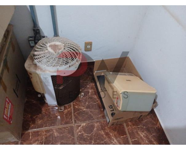 Foto de SUCATAS FERROSAS, SUCATAS ODONTOLÓGICAS, SUCATAS HOSPITALARES, ENTRE OUTROS, NO ESTADO EM QUE SE ENCONTRA.