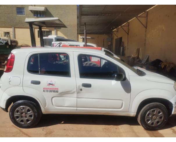 Foto de AUTOMOVEL, FIAT/UNO VIVACE 1.0, BRANCA, 2011/2012, ALCOOL/GASOLINA, CHASSI: 9BD195152C0201020, RENAVAM: 00334214084, NO ESTADO EM QUE SE ENCONTRA.