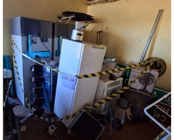 Foto de LOTE CONTENDO ELETRODOMÉSTICOS, EQUIPAMENTOS E MATERIAIS DIVERSOS, NO ESTADO EM QUE SE ENCONTRAM. 