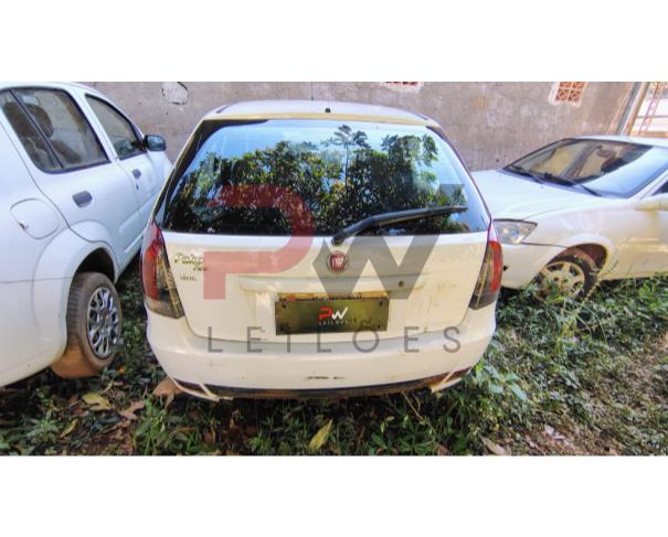 Foto de FIAT/PALIO FIRE, ALCOOL/GASOLINA, BRANCA, 2015/2015, CHASSI: 9BD17122ZF7545419, RENAVAM: 1055471119, NO ESTADO EM QUE SE ENCONTRA.