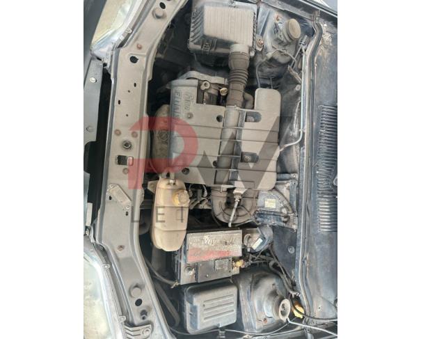 Foto de PASSAGEIRO /  FIAT /  PALIO EX / Placa: GZF5315 / UF: MG /Município: Divinópolis /Ano fabricação: 2001 / Ano modelo: 2001 / Cor: CINZA/ Chassi: 9BD17140212060395 / Motor: 5104434 /RENAVAM: 00754723461, NO ESTADO EM QUE SE ENCONTRA. 