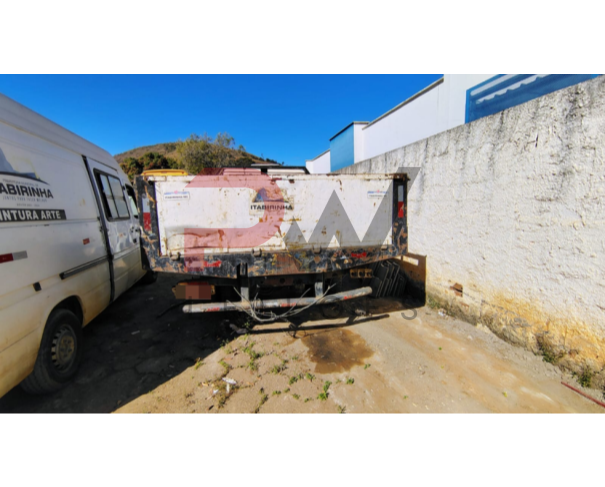 Foto de CAMINHAO M.B./M.BENZ L 608 D, 1982/1982, DIESEL, BRANCA, CHASSI: 30830212598662, RENAVAM: 00275620140, NO ESTADO EM QUE SE ENCONTRA.