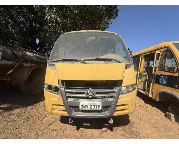 Foto de ONIBUS, MPOLO/VOLARE V8L 4X4 EO, AMARELA, 2013/2014, DIESEL, CHASSI: 93PB58M1MEC049361, RENAVAM: 00996838937, NO ESTADO EM QUE SE ENCONTRA.