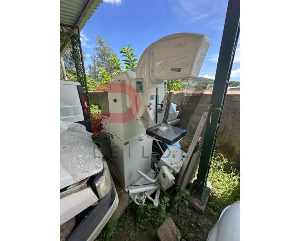 Foto de LOTE CONTENDO APARELHO DE MAMOGRAFIA E BALANÇAS, NO ESTADO EM QUE SE ENCONTRA.