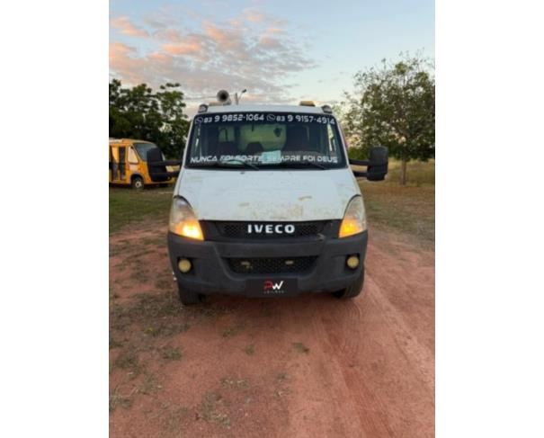 Foto de IVECO/DAILY 70C16HDCS, DIESEL, BRANCA, 2011/2012, NO ESTADO EM QUE SE ENCONTRA.