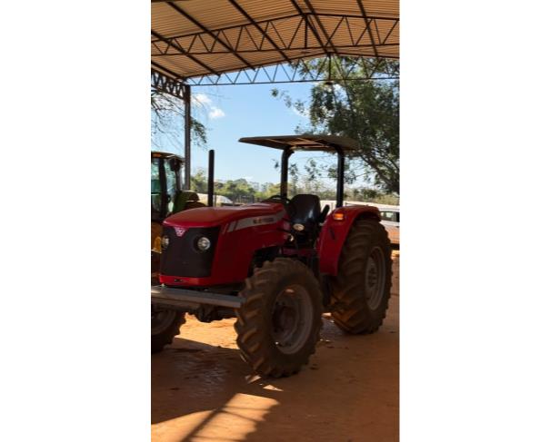 Foto de TRATOR MASSEY FERGUSON 4283, COR VERMELHA, ANO 2012, NO ESTADO EM QUE SE ENCONTRA.