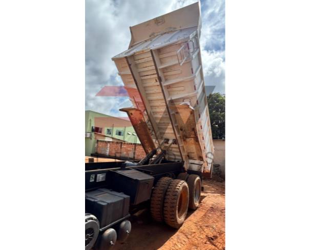 Foto de CAMINHAO, VW/26.280 CRM 6X4, BRANCA, 2013/2014, DIESEL, CHASSI: 95365826XER418107, RENAVAM: 0100178025, NO ESTADO EM QUE SE ENCONTRA.