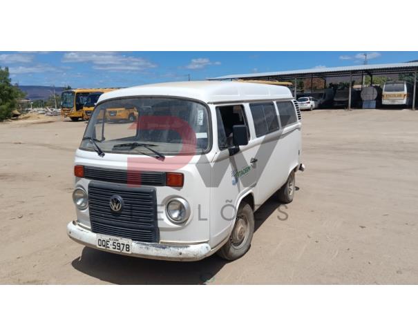 Foto de MIS/CAMIONETA VW/ KOMBI, ALCOOL/GASOLINA, 2013/2013, BRANCA, RENAVAM: 00545898854,  CHASSI: 9BWMF07X0DP018603, NO ESTADO EM QUE SE ENCONTRA.