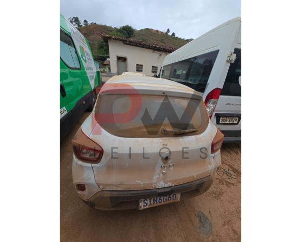 Foto de AUTOMOVEL, RENAULT/KWID INTENS 2, BRANCA, 2023/2024, ALCOOL/GASOLINA, CHASSI: 93YRBB005RJ725436, RENAVAM: 01355812736, NO ESTADO EM QUE SE ENCONTRA.