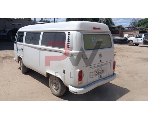 Foto de MIS/CAMIONETA VW/ KOMBI, ALCOOL/GASOLINA, 2013/2013, BRANCA, RENAVAM: 00545898854,  CHASSI: 9BWMF07X0DP018603, NO ESTADO EM QUE SE ENCONTRA.