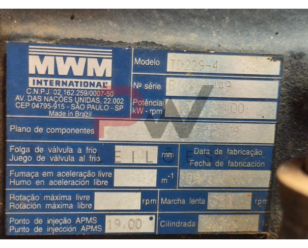 Foto de LOTE CONTENDO TRATOR BUDNY, 2015/2015, Nº DE SÉRIE: B1S484449, NO ESTADO EM QUE SE ENCONTRA.
