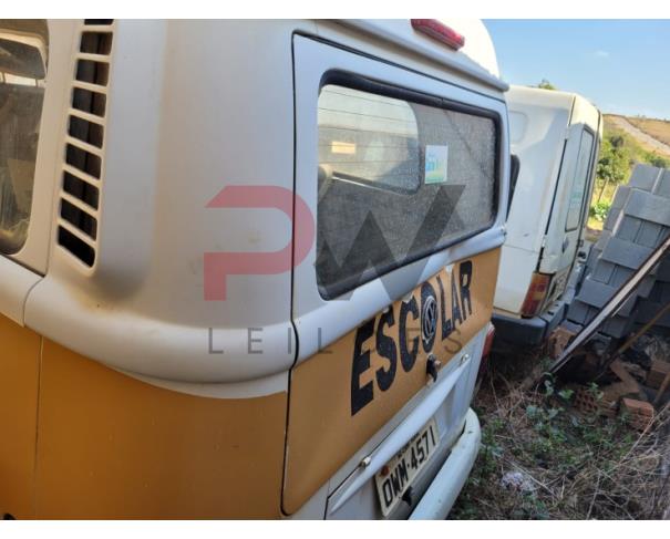 Foto de MISTO / CAMIONETA VW/KOMBI, 2013/2014, BRANCA, ALC/GASOL, PLACA OWM-4571, CHASSI: 9BWMF07X8EP014719, RENAVAM: 00596233051, NO ESTADO EM QUE SE ENCONTRA.