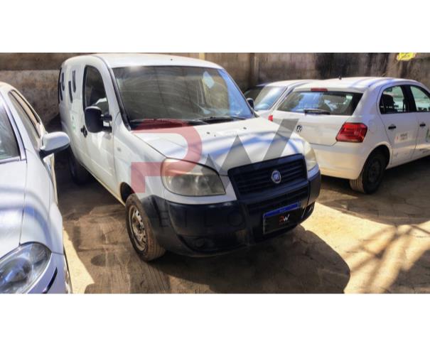 Foto de FIAT/DOBLO CARGO 1.4, ALCOOL/GASOLINA, BRANCA, 2012/2013, CHASSI: 9BD223153D2029282, RENAVAM: 488535620, NO ESTADO EM QUE SE ENCONTRA.