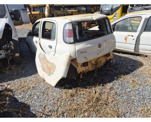 Foto de AUTOMOVEL FIAT/UNO ATTRACTIVE 1.0, ALCOOL/GASOLINA, BRANCA, 2019/2020, CHASSI: 9BD195A4ZL0869105, RENAVAM: 01197144274, NO ESTADO EM QUE SE ENCONTRA.