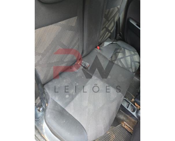 Foto de AUTOMOVEL, FIAT/MOBI EASY, BRANCA, 2016/2017, ALCOOL/GASOLINA, CHASSI: 9BD341A4XHY449175, RENAVAM: 01107423179, NO ESTADO EM QUE SE ENCONTRA.