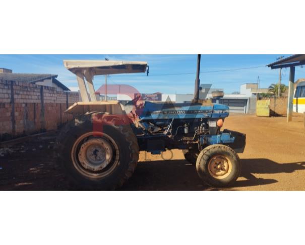 Foto de TRATOR FORD 5630, AZUL, ANO 1998, NO ESTADO EM QUE SE ENCONTRA.