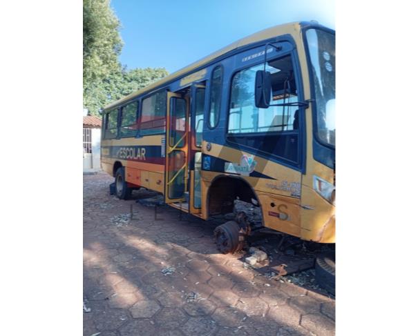Foto de ONIBUS VW/15.190 EOD E.HD ORE, DIESEL, AMARELA, 2013/2014, CHASSI: ...08977, NO ESTADO EM QUE SE ENCONTRA.