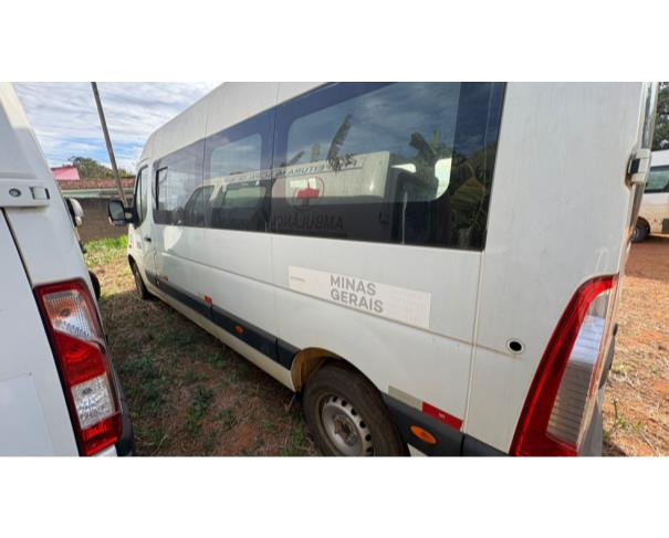 Foto de MICROONIB RENAULT/MASTER JM 16 L, DIESEL, BRANCA, 2021/2022, CHASSI: 93YMAF4XENJ796590, RENAVAM: 01253521074, NO ESTADO EM QUE SE ENCONTRA.