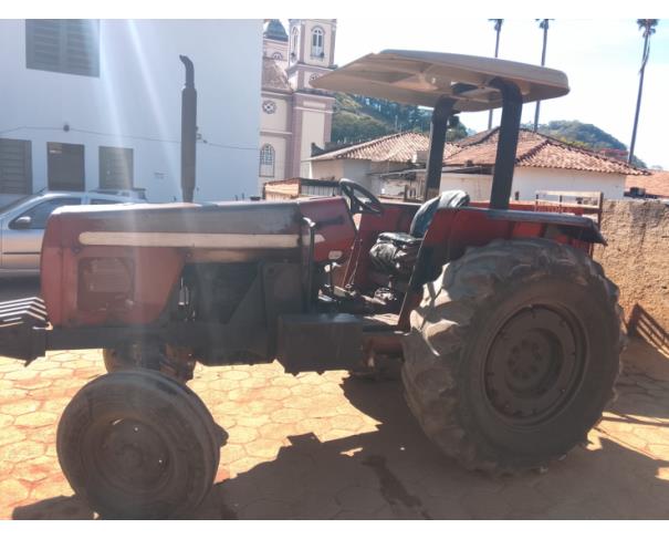 Foto de TRATOR MASSEY FERGUSON MF85, ANO: 1999, CHASSI: 000T275203C00175, NO ESTADO EM QUE SE ENCONTRA.