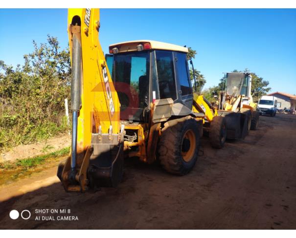 Foto de RETROESCAVADEIRA JCB 3C - CHASSI: 9B9214T14EBDT4892, ANO 2014/2014, PLACA FICTICIA: RET-3333, NO ESTADO EM QUE SE ENCONTRA.