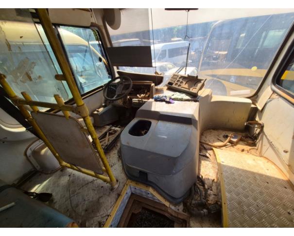 Foto de ONIBUS VW/15.190 EOD E.S.ORE, DIESEL, AMARELA, 2011/2011, CHASSI: 9532882W1BR163588, RENAVAM: 00342124994, NO ESTADO EM QUE SE ENCONTRA.