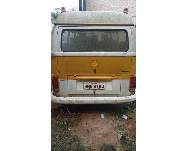 Foto de MICROONIBUS, VW/KOMBI ESCOLAR, BRANCA, 2008/2009, ALCOOL/GASOLINA, CHASSI: 9BWMF07XX9P003601, RENAVAM: 00976295130, NO ESTADO EM QUE SE ENCONTRA.
