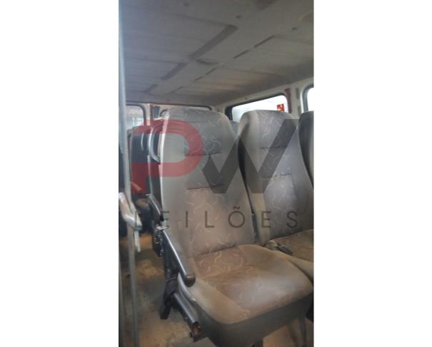 Foto de PASSAGEIRO / MICROONIBUS CITROEN/JUMPER M33M 23S, 2012/2013, DIESEL, BRANCA, PLACA HNB - 2644, RENAVAM: 00500099294, CHASSI: 935ZBWMMBD2103070. NO ESTADO EM QUE SE ENCONTRA. 