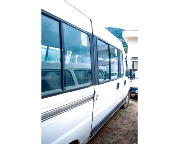 Foto de PAS/MICROONIBUS CITROEN/JUMP GREENCAR ES, DIESEL, 2013/2013, PLACA: OQC-4764, RENAVAM: 00542561727, CHASSI: 935ZCWMNCD2113975, NO ESTADO EM QUE SE ENCONTRA.