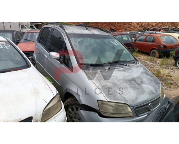 Foto de PASSAGEIRO / FIAT / IDEA ELX FLEX / Placa: HDV1818 / UF: MG / Município: Barbacena Ano fabricação: 2006 / Ano modelo: 2006 / Cor: PRATA / Chassi: 9BD13561372023471 / Motor: 178F3011*7031174* /RENAVAM: 00885259343