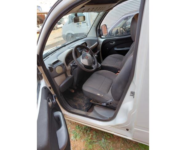Foto de AUTOMOVEL CHEV/SPIN 1.8L MT LTZ, ALCOOL/GASOLINA, BRANCA, 2018/2018, CHASSI: 9BGJC7520JB233342, RENAVAM: 01153331907, NO ESTADO EM QUE SE ENCONTRA. 
