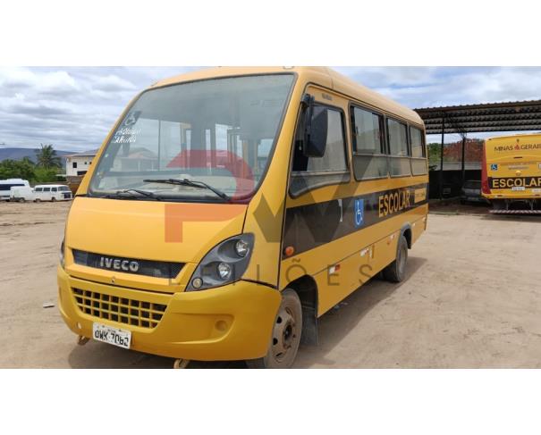Foto de PAS/ONIBUS IVECO/CITYCLASS 70C17, DIESEL, 2013/2014,  AMARELA, RENAVAM: 00594771021, CHASSI: 93ZL68C01E8454695, NO ESTADO EM QUE SE ENCONTRA.