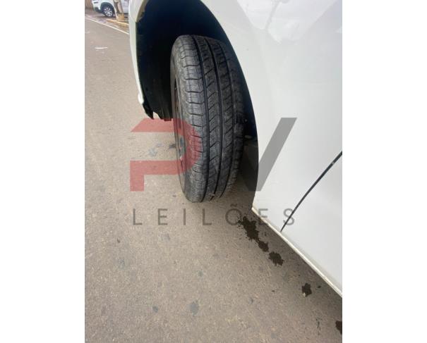 Foto de AUTOMOVEL VW/GOL 1.0L MC4, RENAVAM Nº 01194520631, CHASSI Nº 9BWAG45U0LT019935, ANO FABRICAÇÃO 2019, ANO MODELO 2020, COR BRANCA, FLEX (ÁLCOOL/GASOLINA), 84 CV, VEÍCULO DE 5 PASSAGEIROS, NO ESTADO EM QUE SE ENCONTRA.